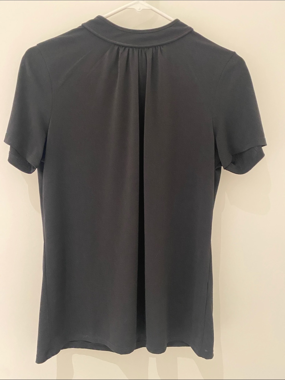 Banana Republic High Crew Neck Short Sleeved Tie Back Top Blouse Black M
